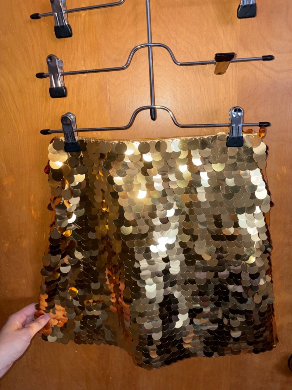 ✨ Gold Sequin Mini Skirt – Size XS – Worn Once ✨
